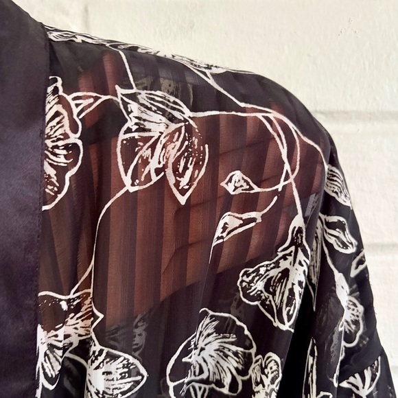 Beautiful, Vintage Judith Hart Sheer Floral Black & White Robe, SZ M EUC - Picture 5 of 11